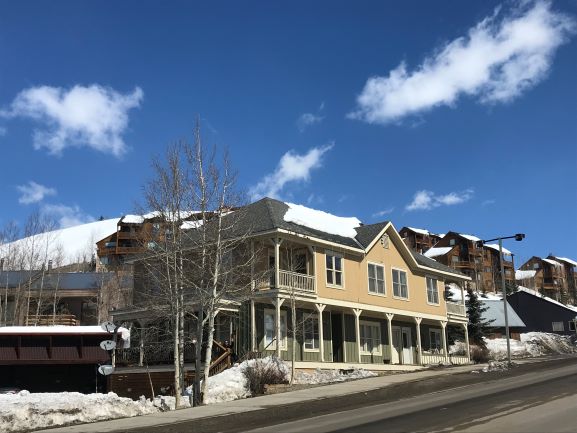 Pitchfork Lazy S Condos - Toad Property Management